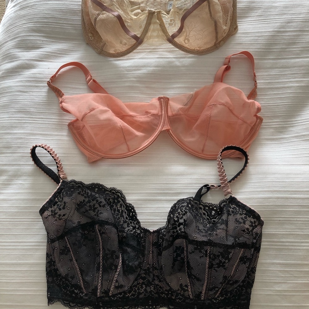 Elle Macpherson Intimates 34E bra (3 bras)